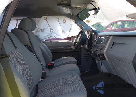 2015 Ford F-250 Xlt z USA, uszkodzony, nr VIN 1FT7W2B62FED60120